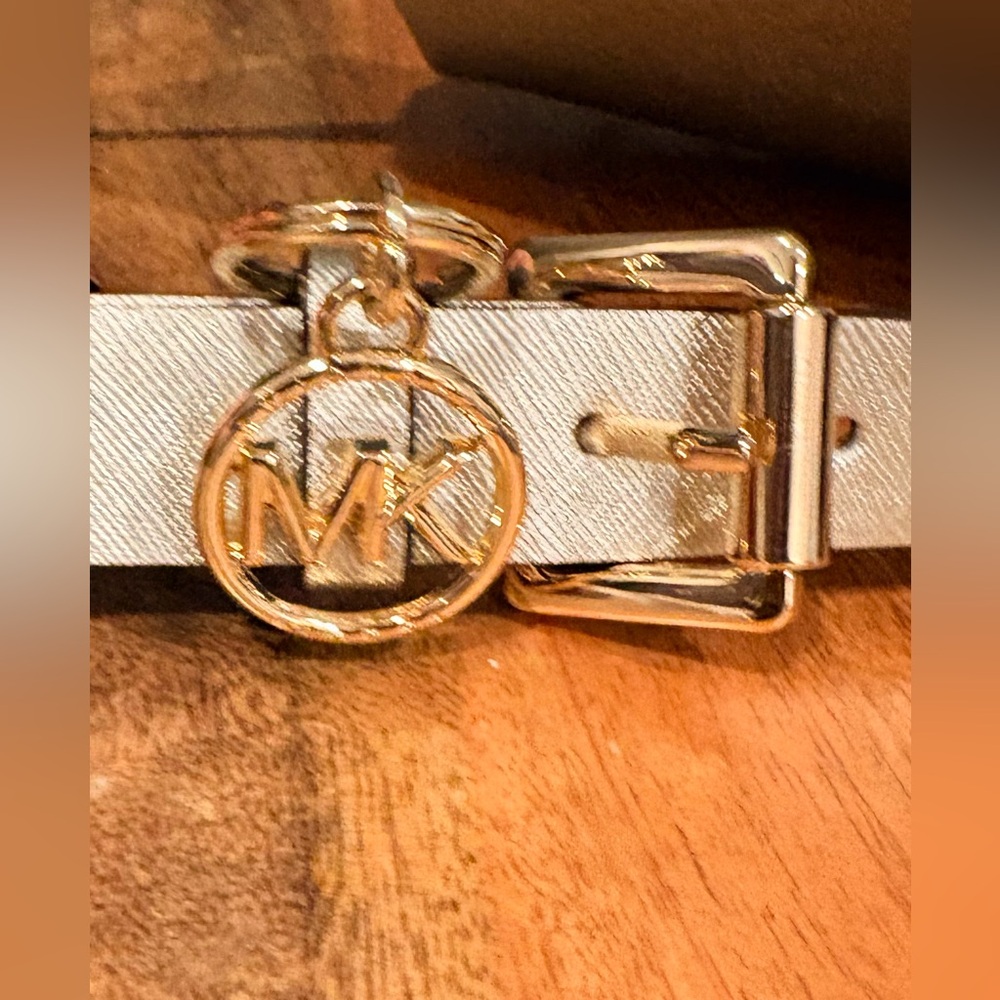 Michael Kors Gold Crossbody Bag - Picture 6 of 7